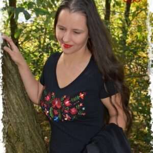 "Matyó Flower" top, short-sleeved, black
