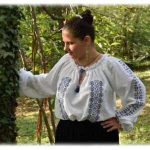 "Barberry" gauze blouse, white-blue