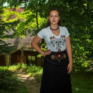 "Flowers of Rábaköz" top, short-sleeved, white