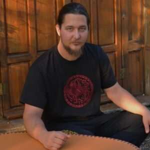 "Griffin" T-shirt, black-burgundy