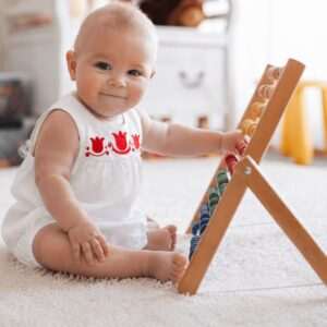 "Little Flowers of Mezőség" gauze bodysuit, white-red