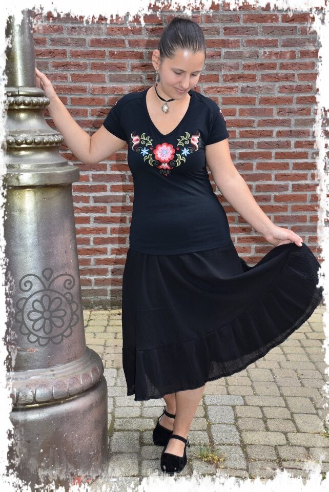 Petticoat, short, black